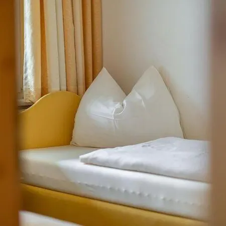 In With A Shared Terrace Apartment *
