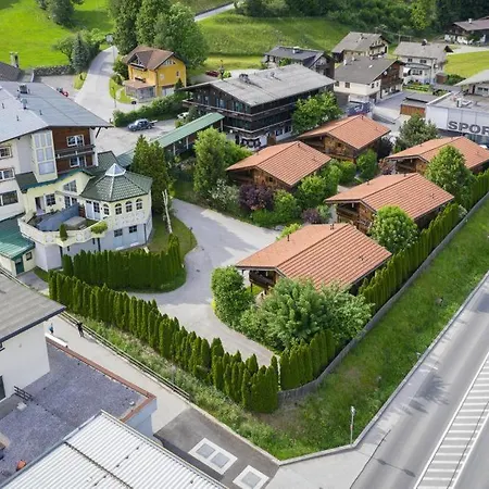 Apartman In With A Shared Terrace