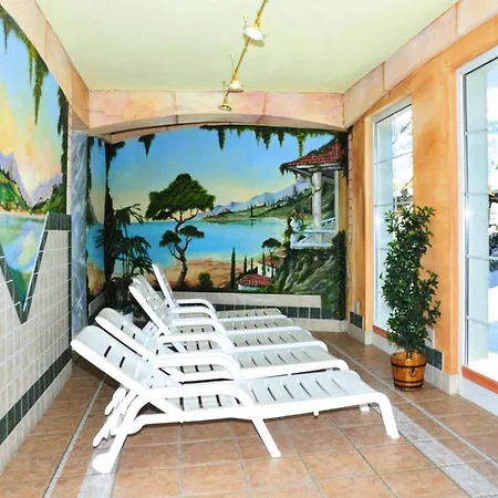 In With A Shared Terrace Apartman